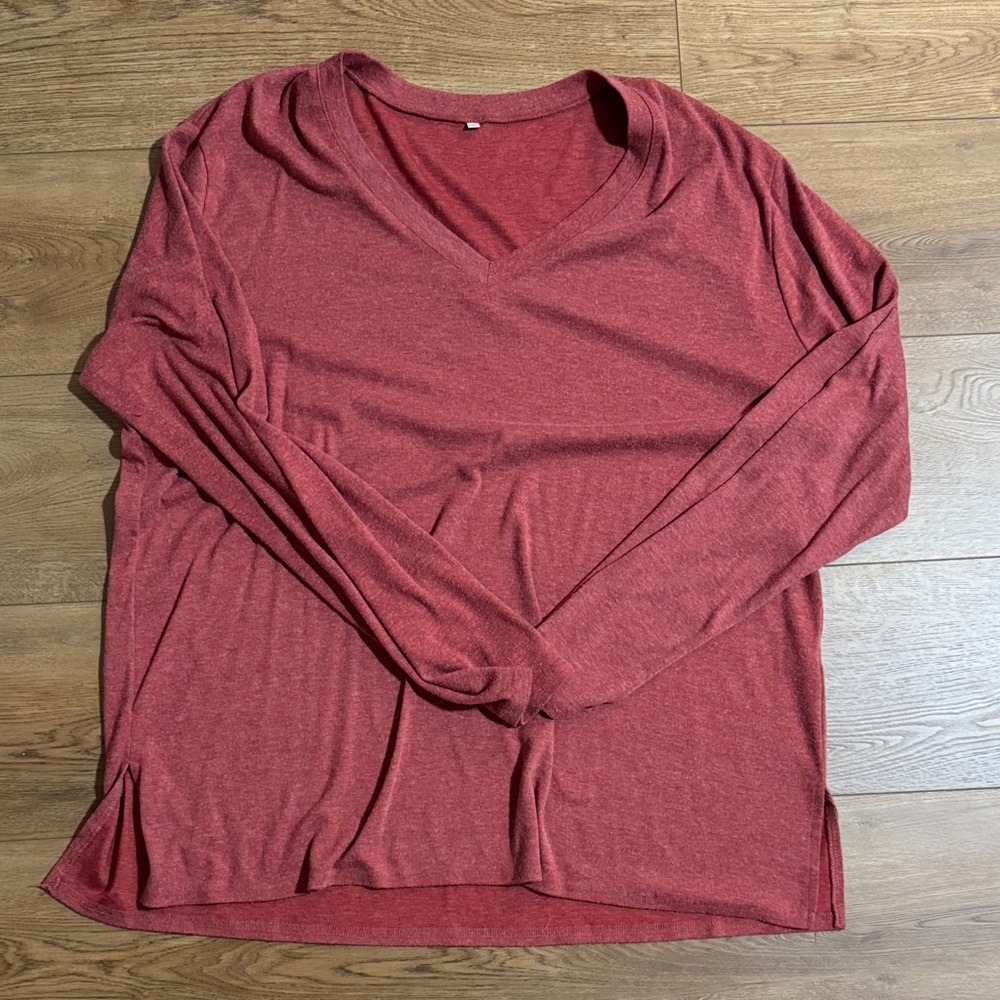 Women's V-Neck Long Sleeve Top - Red